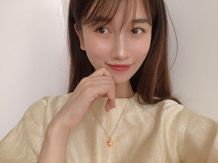 REVIEW Wei Gu Zircon Heart Necklace Imitation Enamel Gold-plated Jewelry European Retro Simple Atmosphere - Super Amazing Store