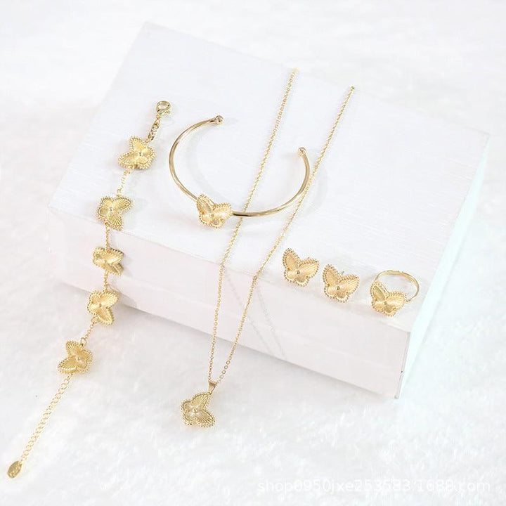 Pendant Necklace Ear Stud Bracelet Ring - Super Amazing Store