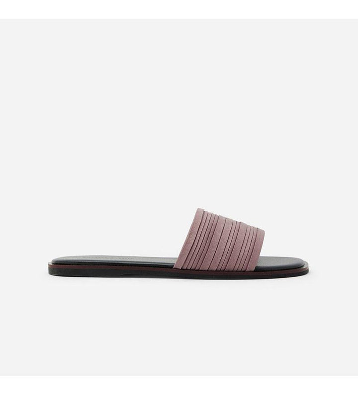 Summer Low-heeled Fold Surface Beach Sandals And Slippers Female Wild Simple Flip-flop Open-toed Flat Slippers Female Tide - Super Amazing Store