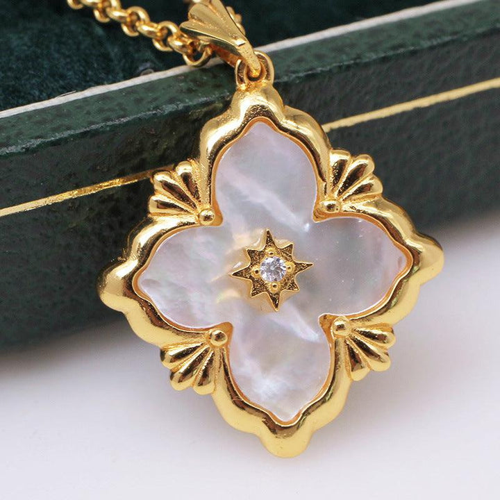 Women's Vintage Court Clover Shape Pendant Necklace - Super Amazing Store