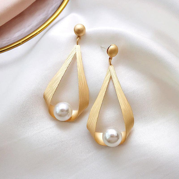 New Simple Pearl Personalized And Temperamental Long Style Eardrops - Super Amazing Store