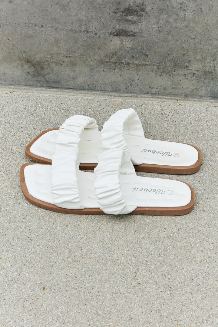 Weeboo Double Strap Scrunch Sandal in White Trendsi