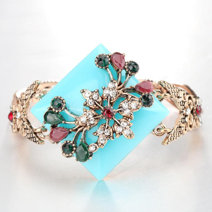 Bohemian Women's Turquoise Carved Bracelet - Super Amazing Store