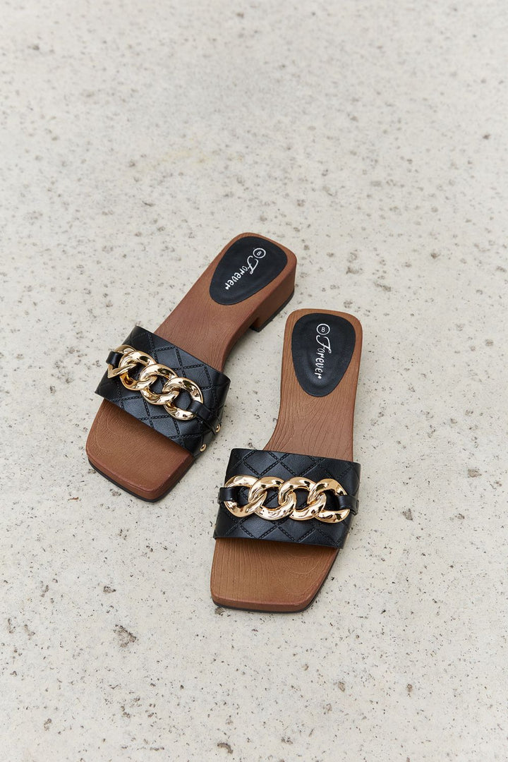 Forever Link Square Toe Chain Detail Clog Sandal in Black Trendsi