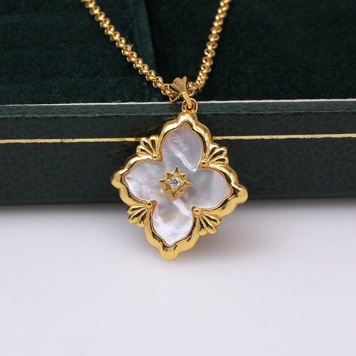 Women's Vintage Court Clover Shape Pendant Necklace - Super Amazing Store