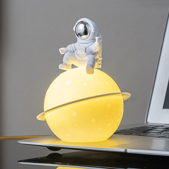 Astronaut Small Night Lamp Table Decorations Q2