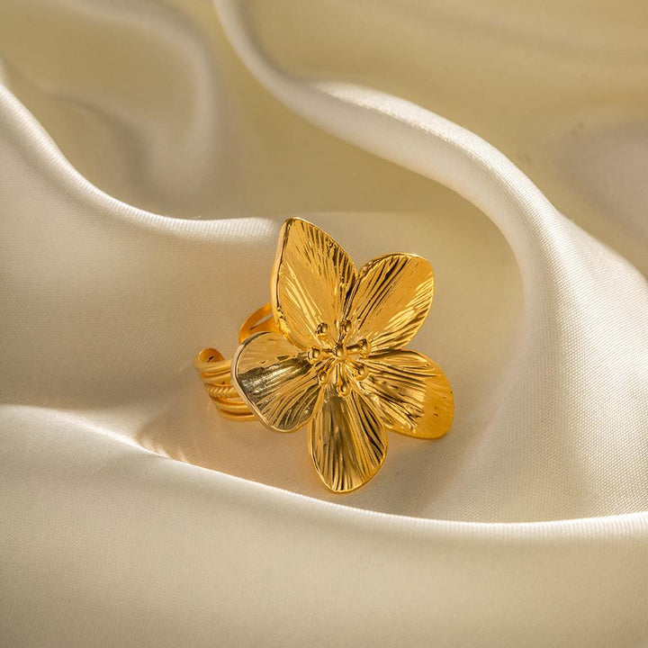 French Royal Style Gold Stainless Steel Ring - Super Amazing Store