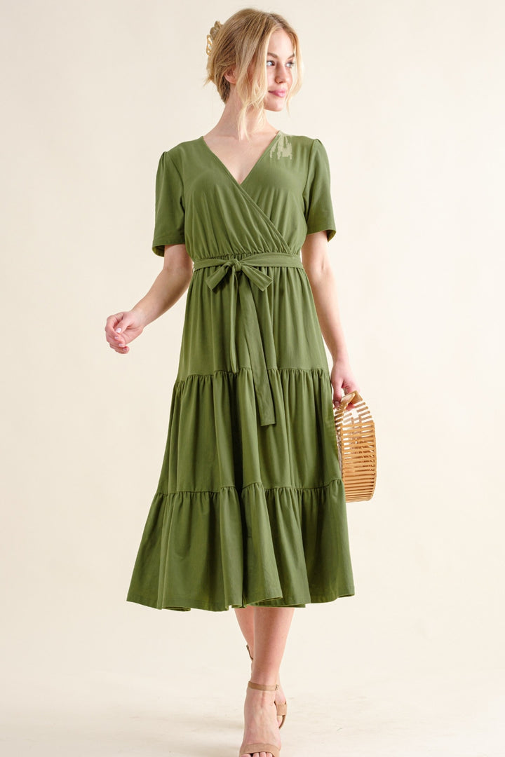 And The Why Soft Short Sleeve Tiered Midi Dress Trendsi